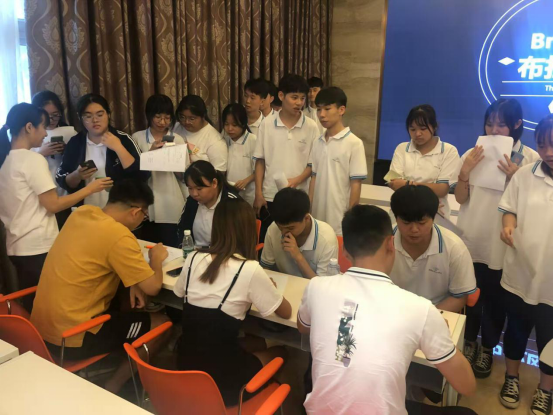 1605860856152977.png blob.png